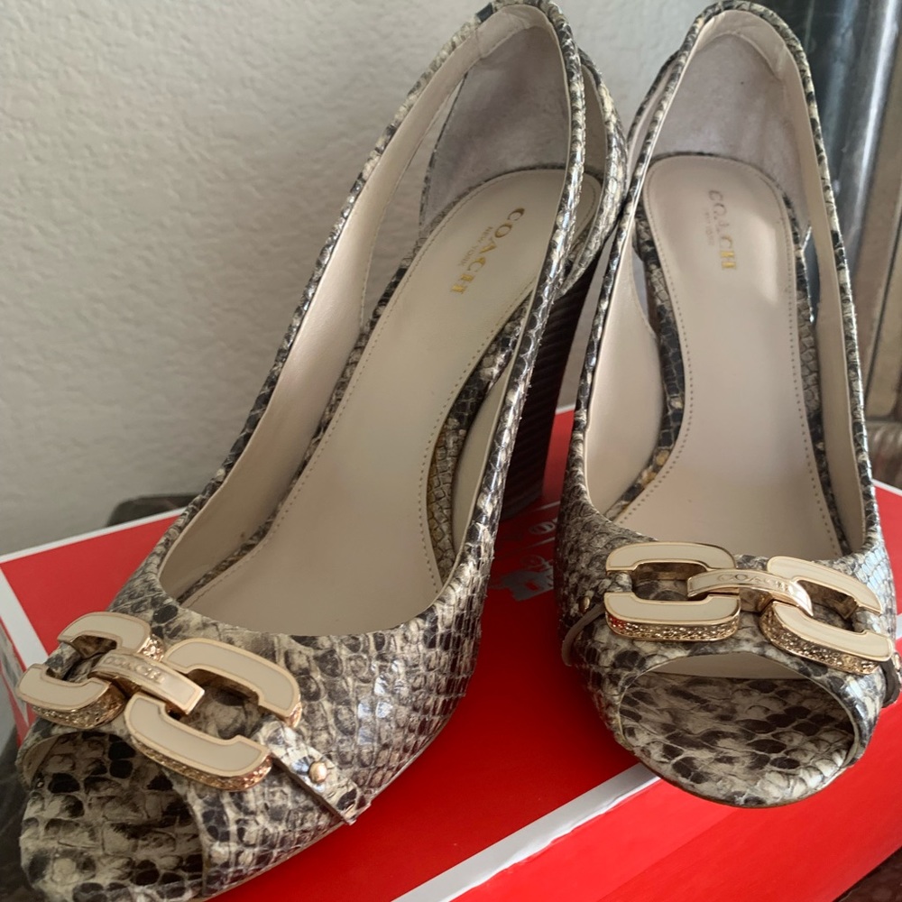 lovely Larchmont peep toe wedge. Snake print leather